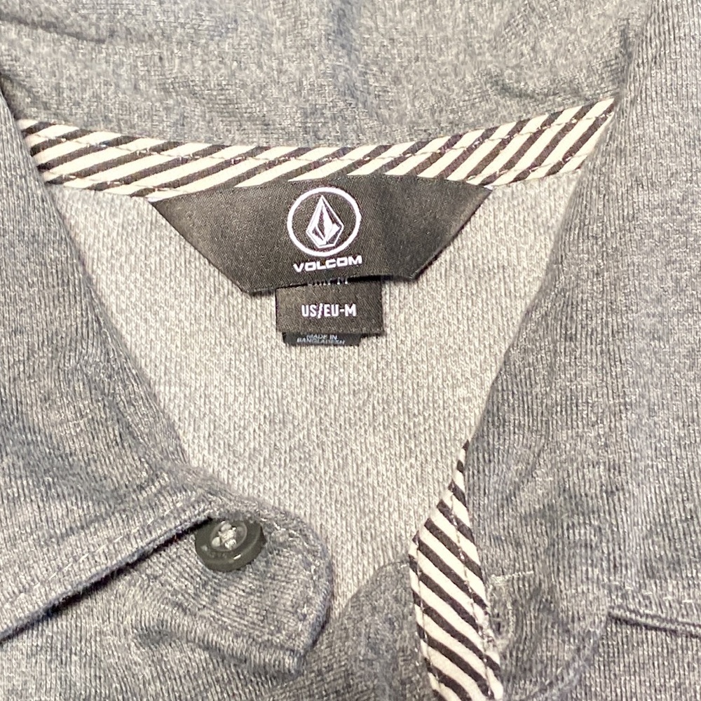 Volcom Polo - Picture 3 of 3